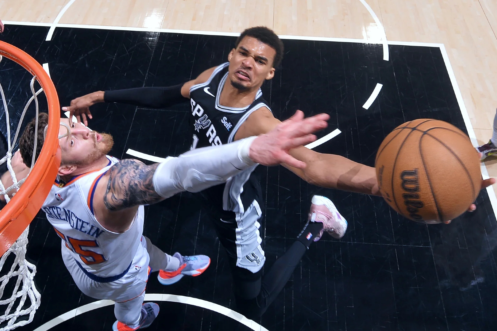 九游娱乐游戏平台-圣安东尼奥马刺迎欧冠关键赛，加时末段临场应变，底气十足，纪律约束更严格的简单介绍